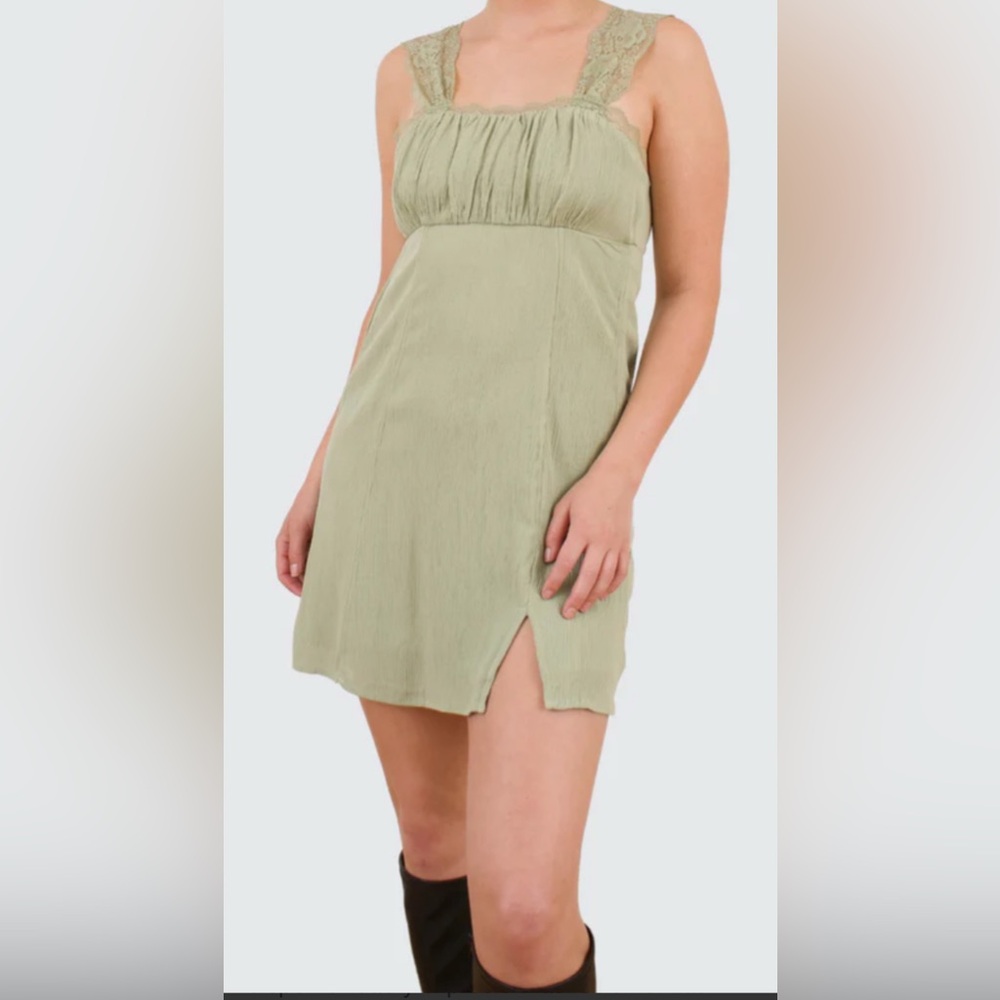SELF E Green Sleeveless Dress